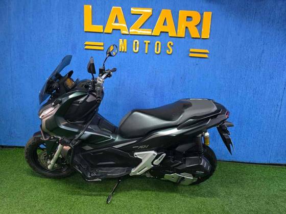 HONDA ADV 